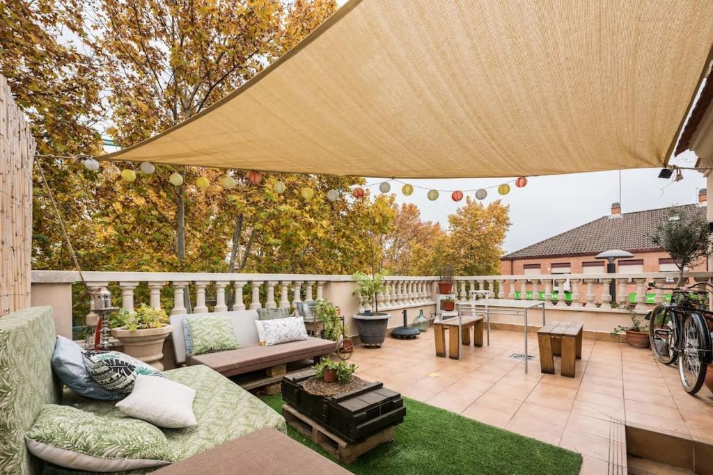 Ático con terraza y chimenea junto a Universidad Alcalá de Henares Exterior foto